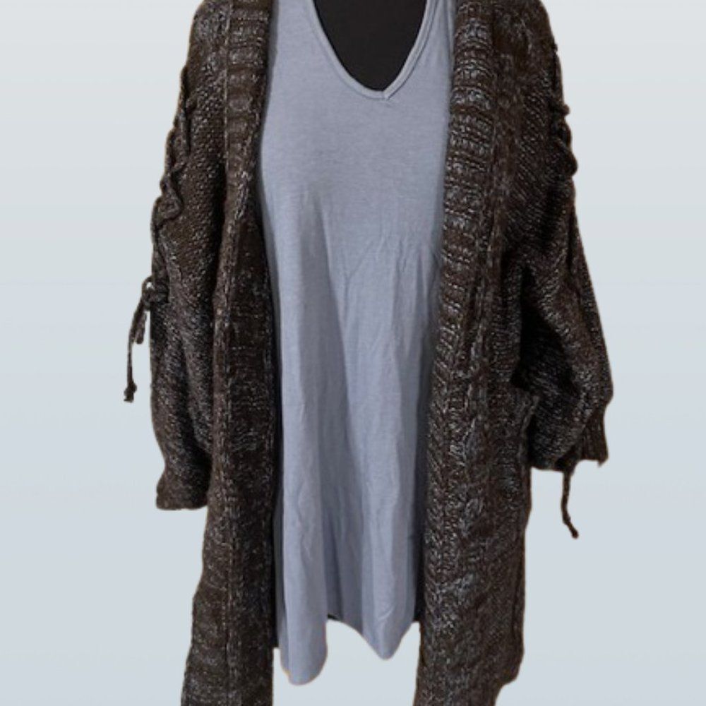 Brown & Blue Heavy sweater Coat  4038  Medium  NWT Boutique